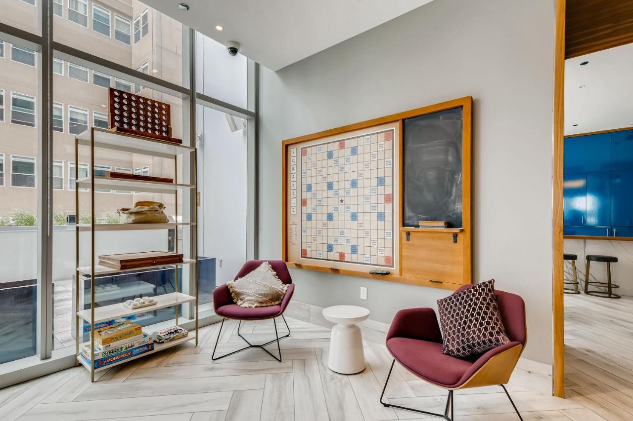 Aparthotel Sentral Michigan Avenue Chicago Exterior foto The game of Life at the MIT Media Lab