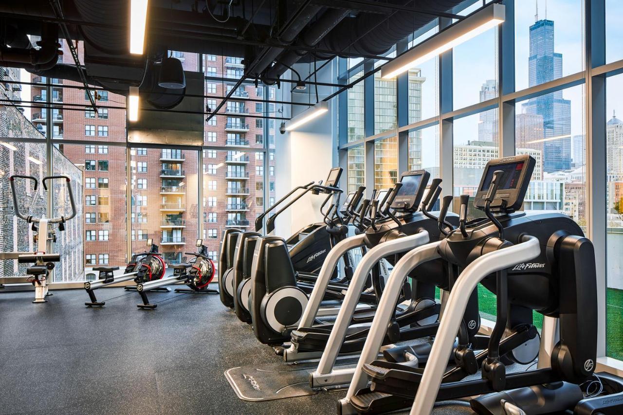Aparthotel Sentral Michigan Avenue Chicago Exterior foto The fitness center
